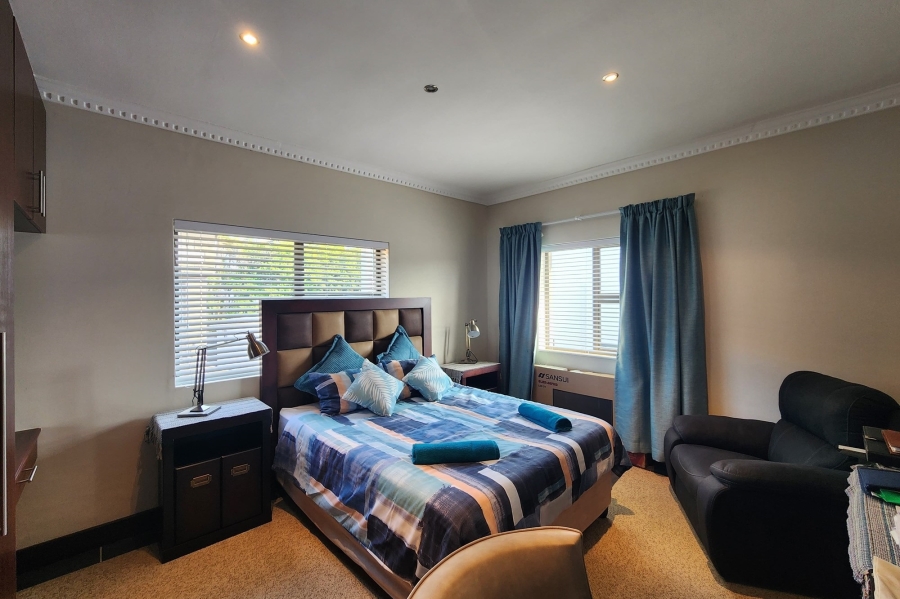 4 Bedroom Property for Sale in Jeffreys Bay Central Eastern Cape